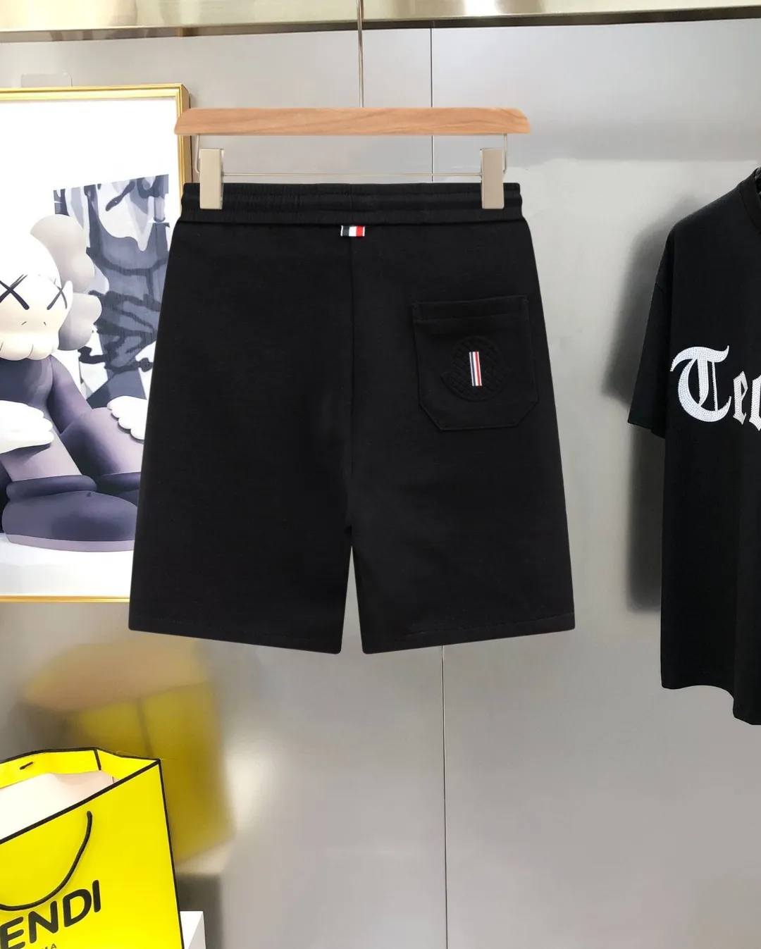 SSNew Arrival Same Style👫logo ， Same Style ， ！ * ， logo ！ ， ， ！ ， 、 、 ， ！ Breathable 。Versatile ， ， V ， ， Same Style！ Size：M-3XL